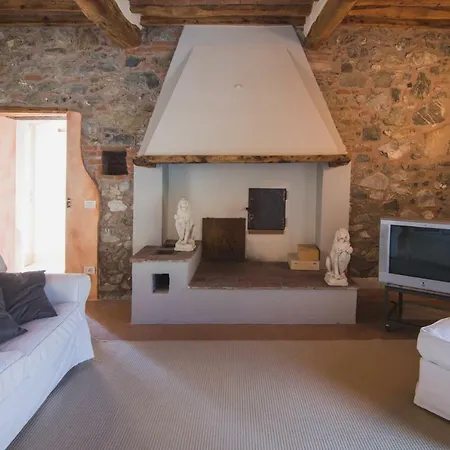 Villa Cava Alta Riparbella